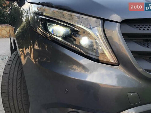 Сірий Мерседес Віто, об'ємом двигуна 2.1 л та пробігом 160 тис. км за 23500 $, фото 15 на Automoto.ua