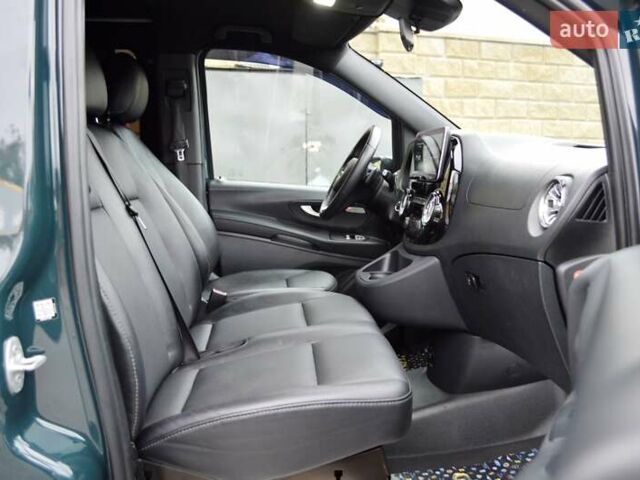 Серый Мерседес Вито, объемом двигателя 2.2 л и пробегом 99 тыс. км за 21500 $, фото 36 на Automoto.ua