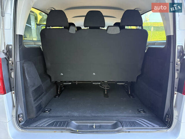 Серый Мерседес Вито, объемом двигателя 2.2 л и пробегом 192 тыс. км за 23950 $, фото 20 на Automoto.ua