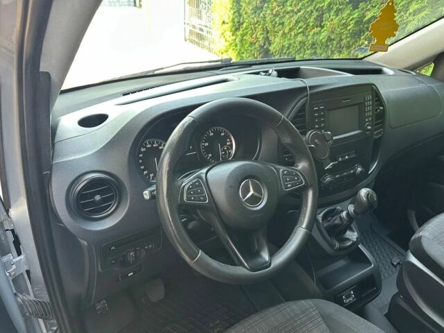 Серый Мерседес Вито, объемом двигателя 2.2 л и пробегом 255 тыс. км за 10800 $, фото 11 на Automoto.ua