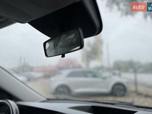 Серый Мерседес Вито, объемом двигателя 2.14 л и пробегом 180 тыс. км за 25500 $, фото 29 на Automoto.ua