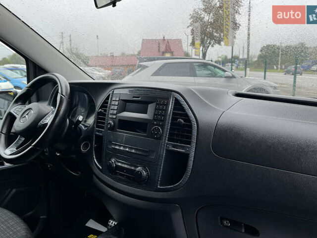 Серый Мерседес Вито, объемом двигателя 2.14 л и пробегом 180 тыс. км за 25500 $, фото 24 на Automoto.ua