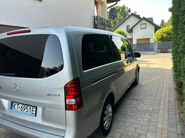 Серый Мерседес Вито, объемом двигателя 2.2 л и пробегом 255 тыс. км за 10800 $, фото 4 на Automoto.ua