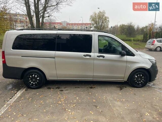 Серый Мерседес Вито, объемом двигателя 2.1 л и пробегом 223 тыс. км за 21800 $, фото 3 на Automoto.ua