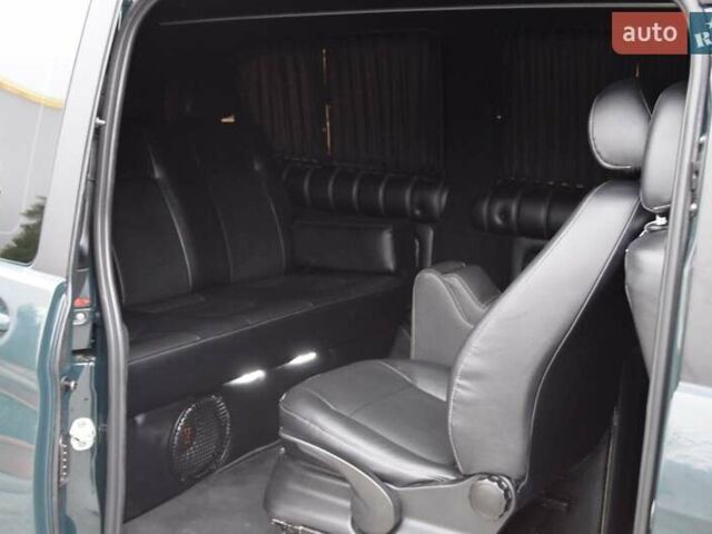 Серый Мерседес Вито, объемом двигателя 2.2 л и пробегом 99 тыс. км за 21500 $, фото 38 на Automoto.ua