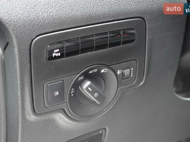 Серый Мерседес Вито, объемом двигателя 2.2 л и пробегом 99 тыс. км за 21500 $, фото 21 на Automoto.ua