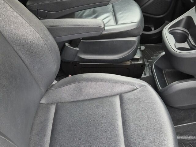 Серый Мерседес Вито, объемом двигателя 2 л и пробегом 130 тыс. км за 25000 $, фото 14 на Automoto.ua