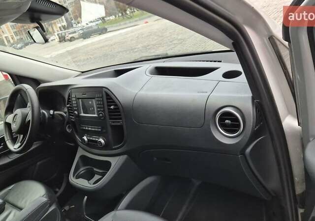 Серый Мерседес Вито, объемом двигателя 2 л и пробегом 138 тыс. км за 22000 $, фото 12 на Automoto.ua