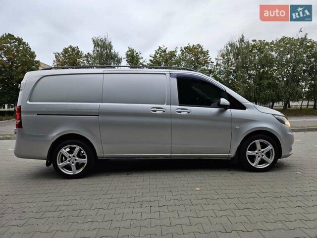 Серый Мерседес Вито, объемом двигателя 2.14 л и пробегом 352 тыс. км за 15999 $, фото 4 на Automoto.ua