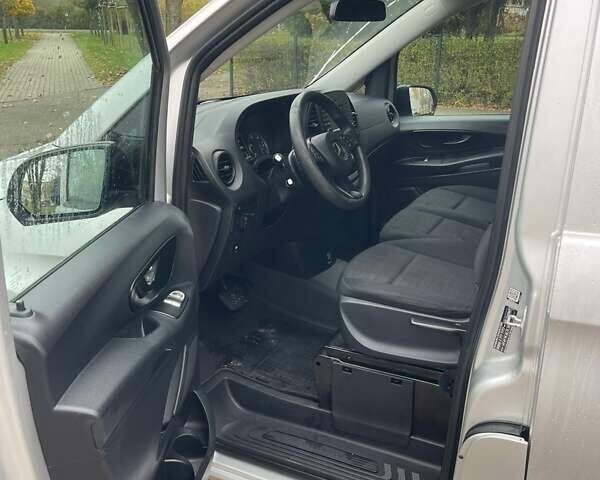 Серый Мерседес Вито, объемом двигателя 2.1 л и пробегом 223 тыс. км за 21800 $, фото 8 на Automoto.ua