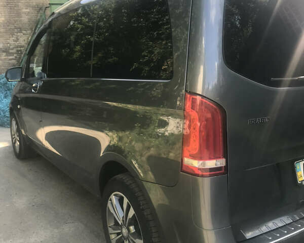 Сірий Мерседес Віто, об'ємом двигуна 2.1 л та пробігом 160 тис. км за 23500 $, фото 22 на Automoto.ua