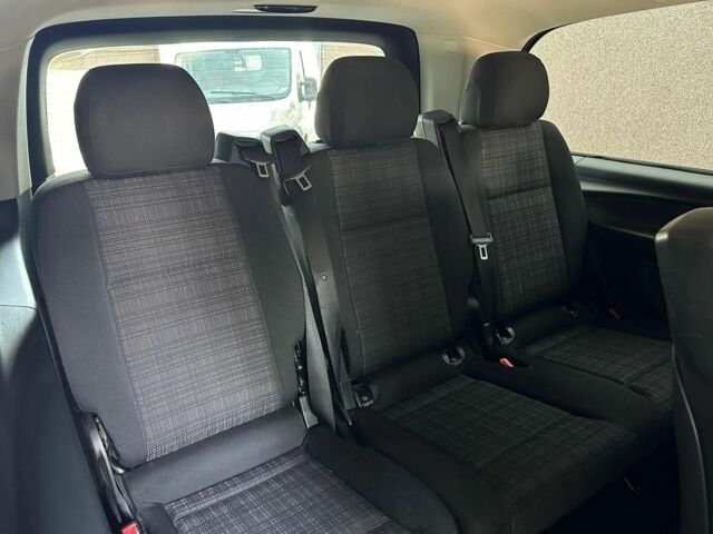 Серый Мерседес Вито, объемом двигателя 2.2 л и пробегом 255 тыс. км за 10800 $, фото 15 на Automoto.ua