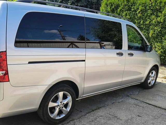 Серый Мерседес Вито, объемом двигателя 2.2 л и пробегом 110 тыс. км за 10500 $, фото 5 на Automoto.ua