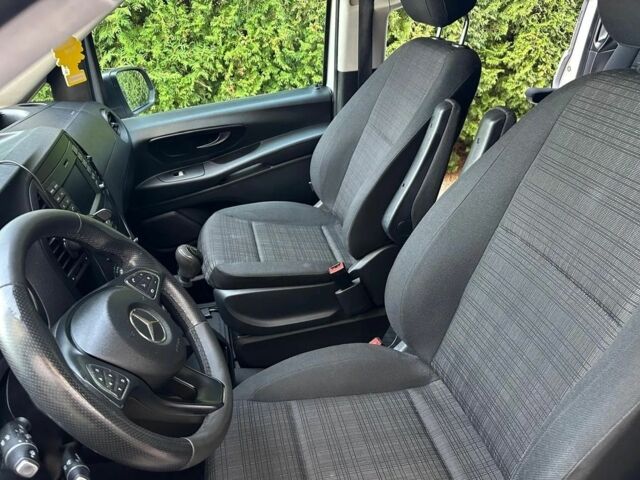 Серый Мерседес Вито, объемом двигателя 2.2 л и пробегом 255 тыс. км за 10800 $, фото 13 на Automoto.ua