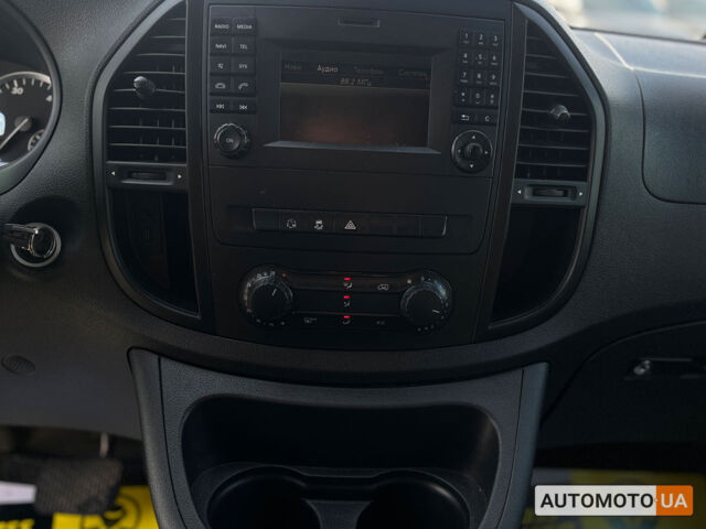 Мерседес Вито 2015 в Мукачеве на Automoto.ua Серый Мерседес Вито, объемом двигателя 2.1 л и пробегом 248 тыс. км за 26500 $, фото 18 на Automoto.ua