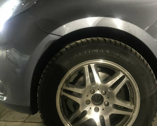 Сірий Мерседес Віто, об'ємом двигуна 2.1 л та пробігом 160 тис. км за 23500 $, фото 31 на Automoto.ua