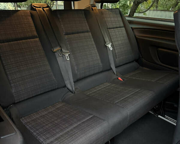 Мерседес Вито 2016 в Хмельницком на Automoto.ua Серый Мерседес Вито, объемом двигателя 2.14 л и пробегом 274 тыс. км за 28000 $, фото 14 на Automoto.ua