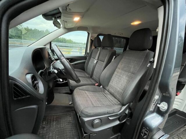 Сірий Мерседес Віто, об'ємом двигуна 2.2 л та пробігом 212 тис. км за 16550 $, фото 3 на Automoto.ua