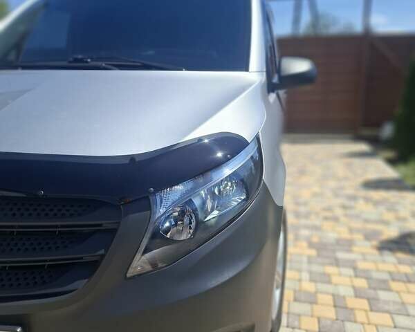 Серый Мерседес Вито, объемом двигателя 1.6 л и пробегом 105 тыс. км за 21000 $, фото 1 на Automoto.ua