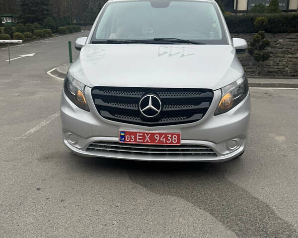 Сірий Мерседес Віто, об'ємом двигуна 2.2 л та пробігом 380 тис. км за 18700 $, фото 1 на Automoto.ua