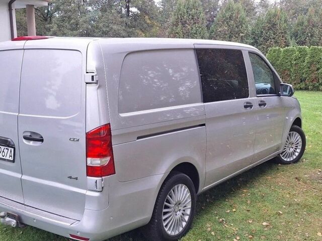 Серый Мерседес Вито, объемом двигателя 2.2 л и пробегом 140 тыс. км за 12200 $, фото 3 на Automoto.ua