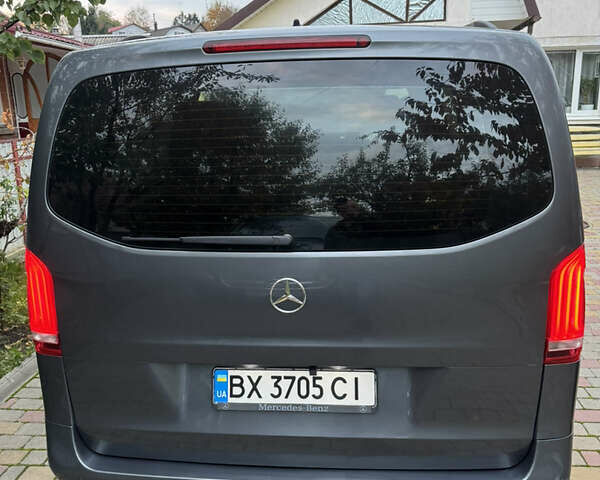 Мерседес Вито 2016 в Хмельницком на Automoto.ua Серый Мерседес Вито, объемом двигателя 2.14 л и пробегом 274 тыс. км за 28000 $, фото 25 на Automoto.ua