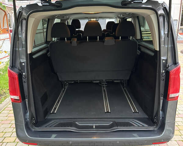 Мерседес Вито 2016 в Хмельницком на Automoto.ua Серый Мерседес Вито, объемом двигателя 2.14 л и пробегом 274 тыс. км за 28000 $, фото 7 на Automoto.ua