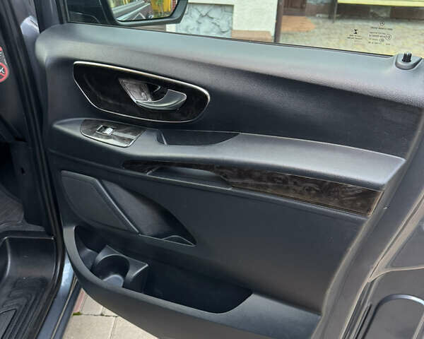 Мерседес Вито 2016 в Хмельницком на Automoto.ua Серый Мерседес Вито, объемом двигателя 2.14 л и пробегом 274 тыс. км за 28000 $, фото 10 на Automoto.ua