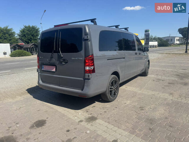 Серый Мерседес Вито, объемом двигателя 2.14 л и пробегом 280 тыс. км за 19700 $, фото 7 на Automoto.ua