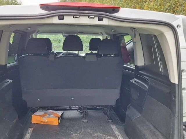 Серый Мерседес Вито, объемом двигателя 2.2 л и пробегом 140 тыс. км за 12200 $, фото 11 на Automoto.ua