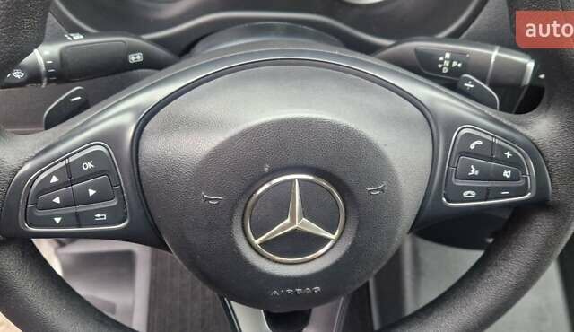 Серый Мерседес Вито, объемом двигателя 2.2 л и пробегом 355 тыс. км за 21500 $, фото 12 на Automoto.ua