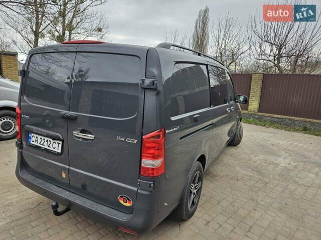 Серый Мерседес Вито, объемом двигателя 2.14 л и пробегом 300 тыс. км за 18850 $, фото 7 на Automoto.ua