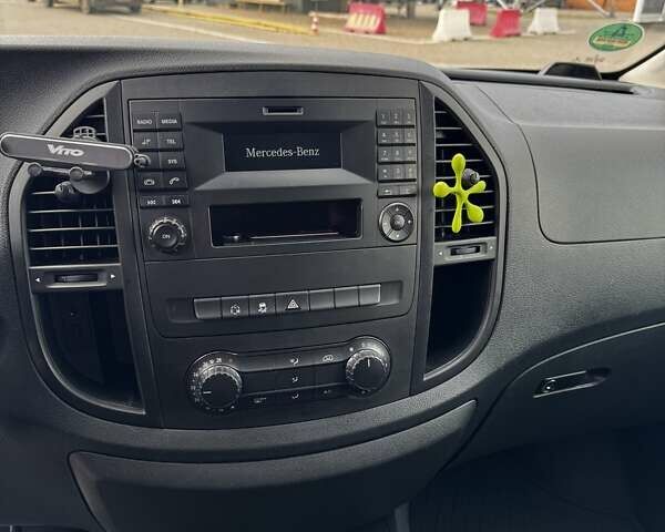 Серый Мерседес Вито, объемом двигателя 2.14 л и пробегом 187 тыс. км за 34000 $, фото 11 на Automoto.ua