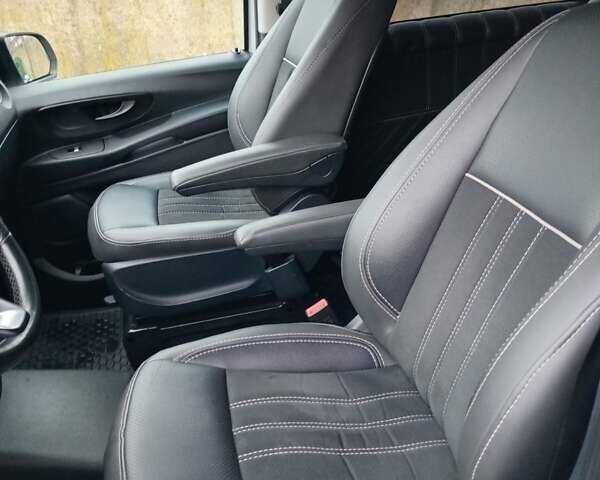 Серый Мерседес Вито, объемом двигателя 2.14 л и пробегом 365 тыс. км за 24950 $, фото 32 на Automoto.ua