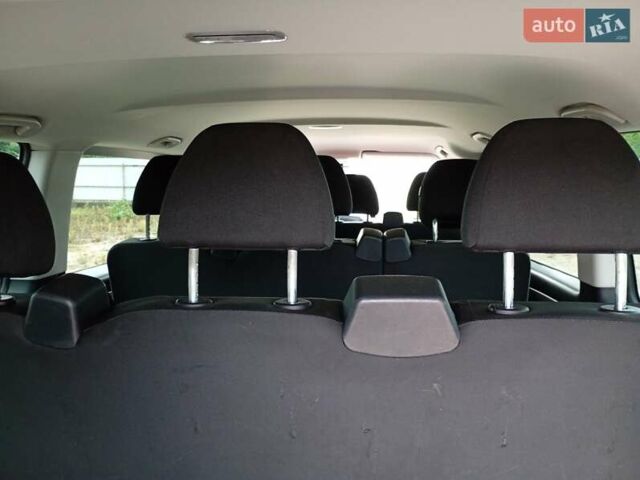 Мерседес Вито 2017 в Кропивницком (Кировограде) на Automoto.ua Серый Мерседес Вито, объемом двигателя 2.14 л и пробегом 480 тыс. км за 23000 $, фото 2 на Automoto.ua