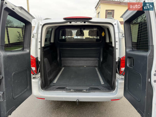 Сірий Мерседес Віто, об'ємом двигуна 2.14 л та пробігом 157 тис. км за 23900 $, фото 16 на Automoto.ua