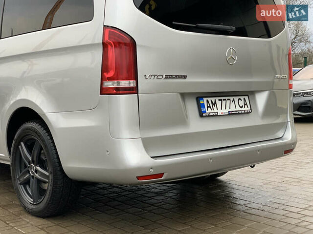Сірий Мерседес Віто, об'ємом двигуна 2.14 л та пробігом 280 тис. км за 28955 $, фото 19 на Automoto.ua