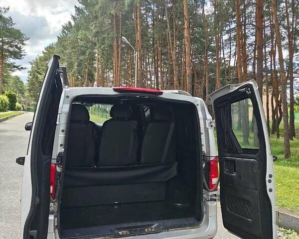 Серый Мерседес Вито, объемом двигателя 2.14 л и пробегом 167 тыс. км за 24000 $, фото 7 на Automoto.ua