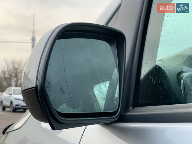 Сірий Мерседес Віто, об'ємом двигуна 2.14 л та пробігом 280 тис. км за 28955 $, фото 53 на Automoto.ua