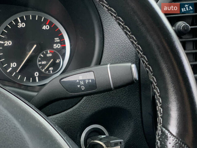 Сірий Мерседес Віто, об'ємом двигуна 2.14 л та пробігом 280 тис. км за 28955 $, фото 44 на Automoto.ua