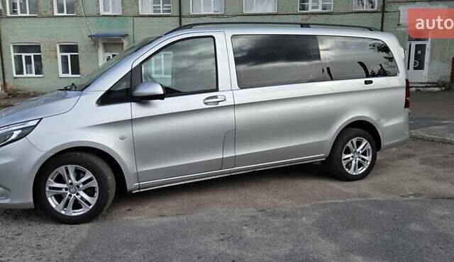 Серый Мерседес Вито, объемом двигателя 2.14 л и пробегом 224 тыс. км за 22999 $, фото 3 на Automoto.ua