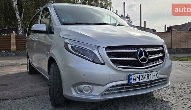 Серый Мерседес Вито, объемом двигателя 2.14 л и пробегом 224 тыс. км за 22999 $, фото 4 на Automoto.ua