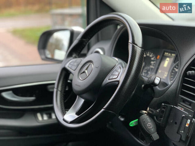 Сірий Мерседес Віто, об'ємом двигуна 2.14 л та пробігом 280 тис. км за 28955 $, фото 30 на Automoto.ua