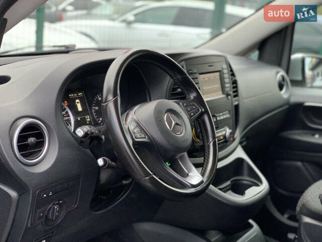 Сірий Мерседес Віто, об'ємом двигуна 2.14 л та пробігом 280 тис. км за 28955 $, фото 23 на Automoto.ua