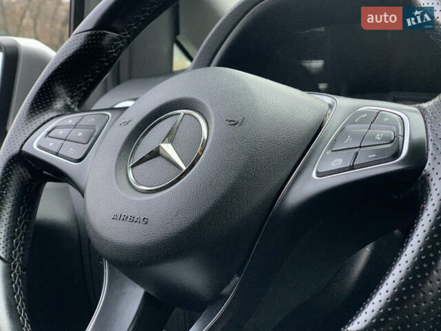 Сірий Мерседес Віто, об'ємом двигуна 2.14 л та пробігом 280 тис. км за 28955 $, фото 35 на Automoto.ua