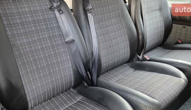 Серый Мерседес Вито, объемом двигателя 2.14 л и пробегом 224 тыс. км за 22999 $, фото 28 на Automoto.ua