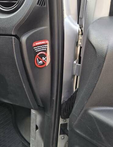 Серый Мерседес Вито, объемом двигателя 2.14 л и пробегом 224 тыс. км за 22999 $, фото 22 на Automoto.ua