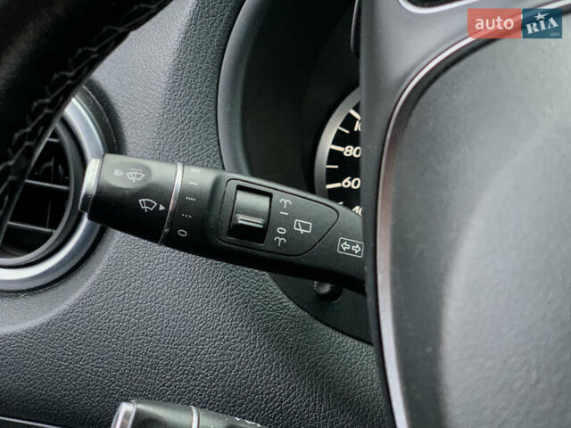 Сірий Мерседес Віто, об'ємом двигуна 2.14 л та пробігом 280 тис. км за 28955 $, фото 43 на Automoto.ua