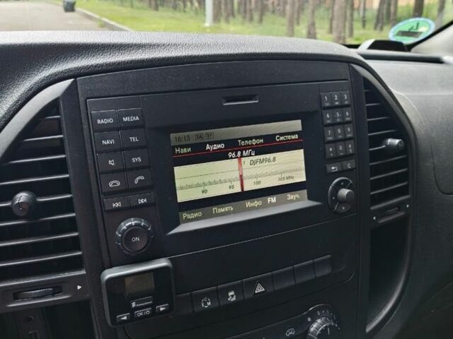 Серый Мерседес Вито, объемом двигателя 2.1 л и пробегом 167 тыс. км за 25000 $, фото 13 на Automoto.ua