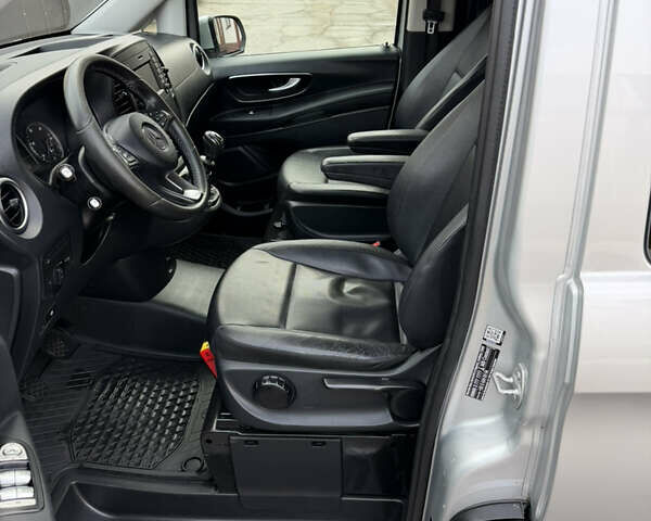 Сірий Мерседес Віто, об'ємом двигуна 2.14 л та пробігом 157 тис. км за 23900 $, фото 15 на Automoto.ua